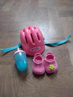 Baby born helm, Crocs en flesje, Ophalen of Verzenden, Zo goed als nieuw, Babypop