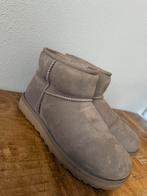 Ugg Classic Mini II-Laars Cabble Grey, Kleding | Dames, Schoenen, UGG, Lage of Enkellaarzen, Ophalen of Verzenden, Zo goed als nieuw