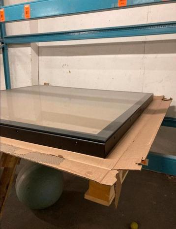 Velux lichtkoepel glasplaat 150x150. (ISU 150/150 2093) beschikbaar voor biedingen