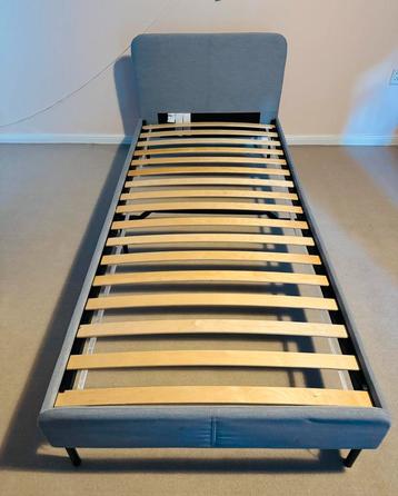 Slattum Ikea bed 90 x 200 met lattenbodum beschikbaar voor biedingen