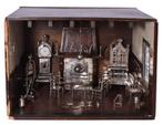 Antiek houten poppenhuis met zilveren miniatuur meubels, Antiek en Kunst, Ophalen, Zilver