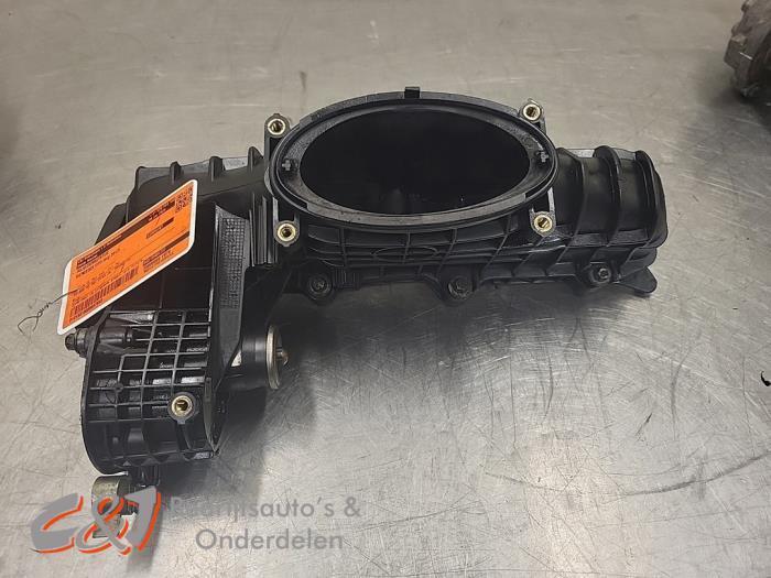 Inlaatspruitstuk van een Mercedes Vito, Auto-onderdelen, Motor en Toebehoren, Mercedes-Benz, Gebruikt, 3 maanden garantie, Ophalen of Verzenden