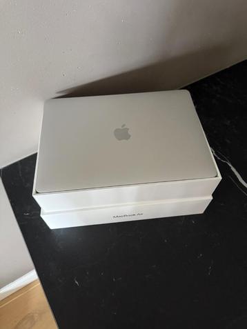 MacBook Air M1 beschikbaar voor biedingen