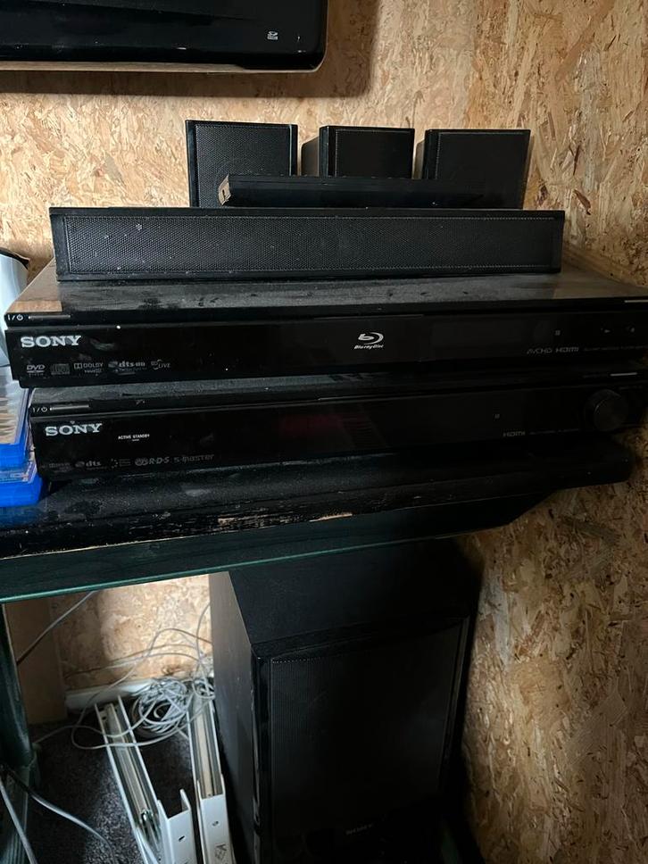 Sony 5.1 Dolby Surround DVD/Blu-ray Speler, Audio, Tv en Foto, Home Cinema-sets, Gebruikt, Blu-ray-speler, 5.1-systeem, 70 watt of meer