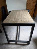 Bartafel met ijzeren poten en rustiek blad, Ophalen, Gebruikt