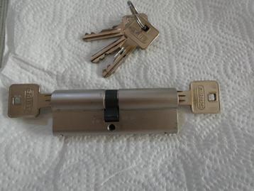 abus cilinderslot 40/45  met 5 sleutels beschikbaar voor biedingen