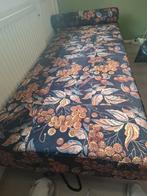 Vintage Daybed met Bloemenprint, Huis en Inrichting, Ophalen, Gebruikt, Vintage, 80 cm