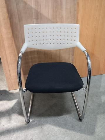 Vitra Slede stoel  zwart/wit beschikbaar voor biedingen