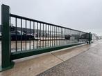 Vrijdragende schuifpoort 9.00 meter doorgang, Ophalen, Zo goed als nieuw, IJzer, Spijlenhekwerk