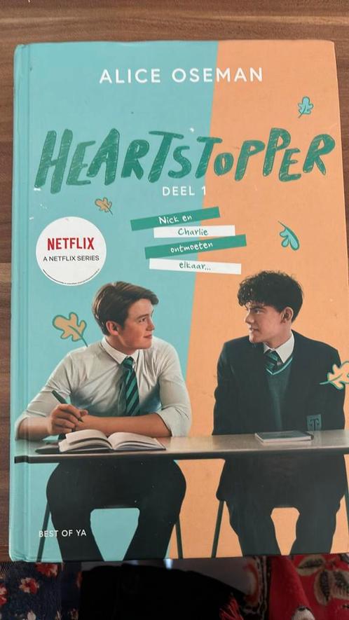 Heartstopper deel 1 Alice Oseman -, Boeken, Kinderboeken | Jeugd | 13 jaar en ouder, Zo goed als nieuw, Ophalen of Verzenden