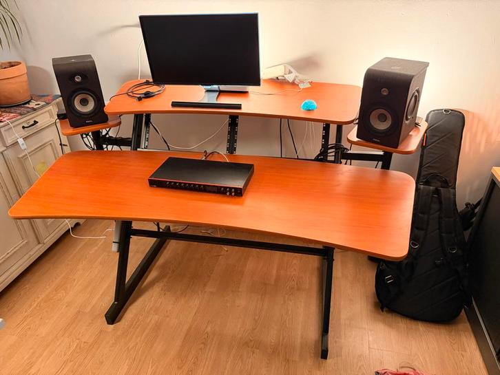 Studiomeubel met twee niveaus, Huis en Inrichting, Bureaus, Zo goed als nieuw, Ophalen