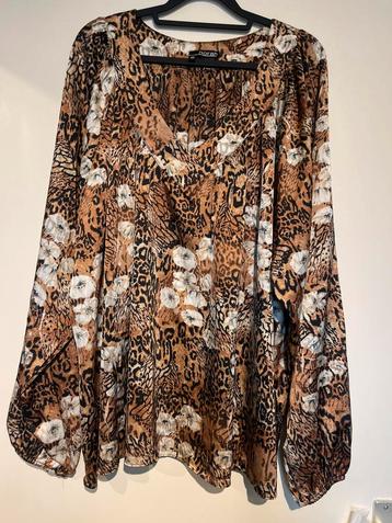 Norah prachtige blouse maat 46 beschikbaar voor biedingen