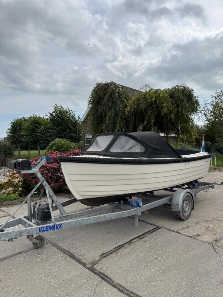 Sloepen, speedboten en waterscooters, Watersport en Boten, Sloepen, Zo goed als nieuw, 10 tot 30 pk, 6 meter of meer, Binnenboordmotor