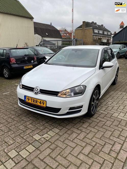 Volkswagen Golf 1.2 TSI Highline NWE APK NWE DISTRIEM!, Auto's, Volkswagen, Bedrijf, Te koop, Golf, ABS, Airbags, Airconditioning