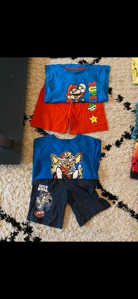 2 Setjes Mario en Sonic 5-6 jaar, Kinderen en Baby's, Kinderkleding | Kinder-zwemkleding, Zo goed als nieuw, Zwembroek, Jongen of Meisje