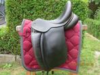 2 Hulsebos dressuurzadels 17" WB3 en WB4 boommaat M/W, Dieren en Toebehoren, Paarden en Pony's | Zadels, Ophalen of Verzenden