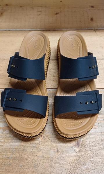 Nieuwe crocs badslippers, Lite Ride, maat 38/39 beschikbaar voor biedingen