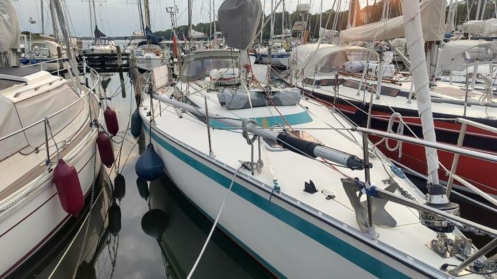 FRIENDSHIP 35, Watersport en Boten, Kajuitzeilboten en Zeiljachten, Gebruikt, Tourjacht of Cruiser, Polyester, 9 tot 12 meter