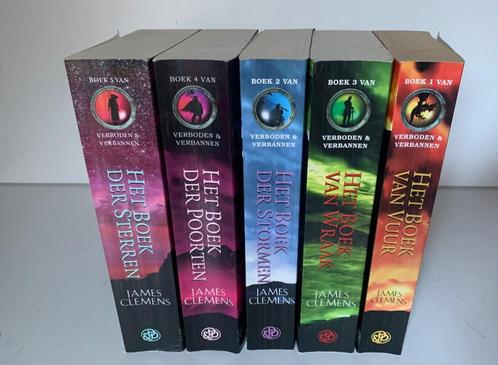 James clemens boek 1 t/m 5 het boek van vuur etc, Boeken, Fantasy, Gelezen, Ophalen of Verzenden