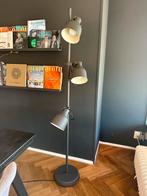 2x IKEA Hektar Vloerlamp 3 Spots, Huis en Inrichting, Lampen | Vloerlampen, Ophalen, Zo goed als nieuw, Metaal, 150 tot 200 cm