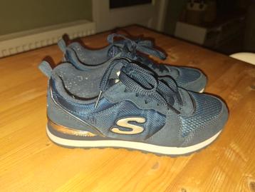 Skechers beschikbaar voor biedingen