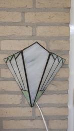 prachtige wandlamp  in Tiffany stijl, Huis en Inrichting, Lampen | Wandlampen, Ophalen of Verzenden, Gebruikt, Glas