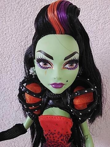 Monster High Casta Fierce. beschikbaar voor biedingen