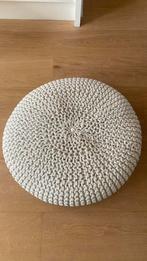 Gehaakte poef, Ophalen, Gebruikt, Rond, 50 tot 75 cm