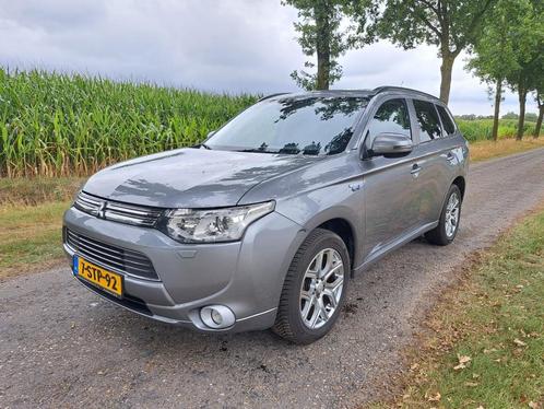 Mitsubishi Outlander 2.0 PHEV Instyle+ | Pano | PDC | NAP, Auto's, Mitsubishi, Bedrijf, Outlander, ABS, Achteruitrijcamera, Adaptive Cruise Control