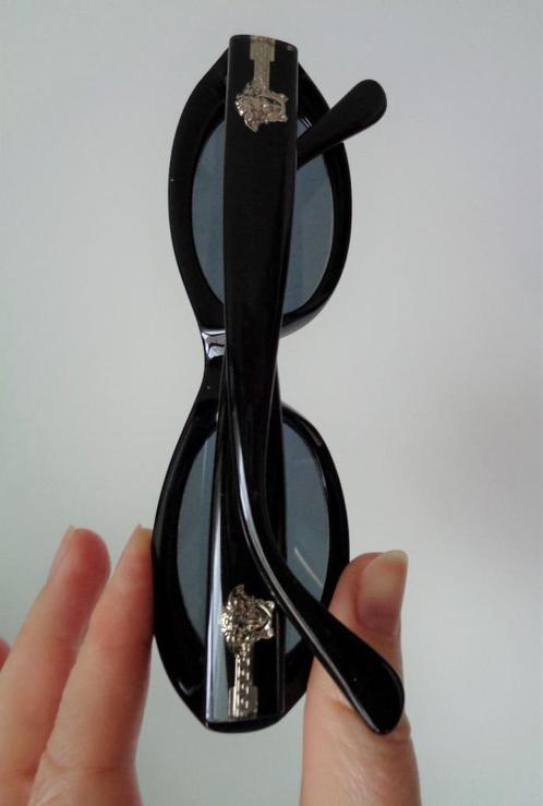 Gianni Versace vintage zonnebril, 100% origineel, Sieraden, Tassen en Uiterlijk, Zonnebrillen en Brillen | Heren, Zo goed als nieuw