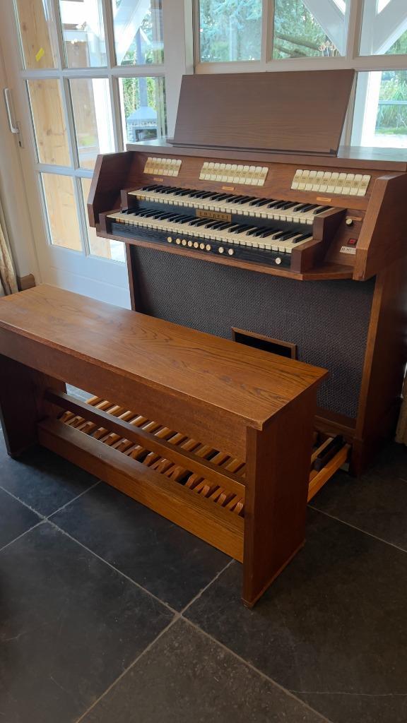 Eminent DCS200, Muziek en Instrumenten, Orgels, Zo goed als nieuw, Orgel, 2 klavieren, Ophalen of Verzenden
