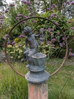 Tuinbeeld jongen met druiventros, Ophalen of Verzenden, Gebruikt, Kunststof