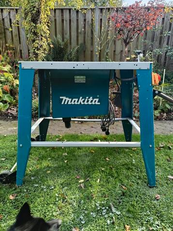 Makita Zaagtafel (zonder zaagblad) met zijgeleider beschikbaar voor biedingen