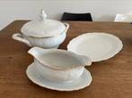 Opdienschalen en juskom van jaren 50 servies, wit met goud, Ophalen of Verzenden