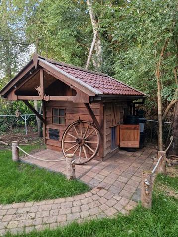Blokhut - Tuinhuis - Geitenhok beschikbaar voor biedingen