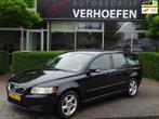 Volvo V50 2.0 Sport - CRUISE / CLIMATE CONTR - XENON - NAVI, Auto's, Stof, Gebruikt, Zwart, Origineel Nederlands