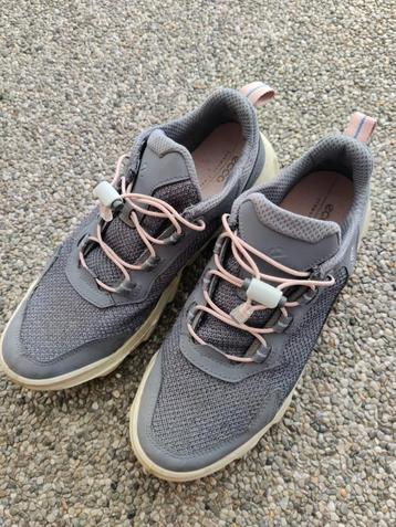 ECCO Sneakers - Lichtblauw - Maat 38 beschikbaar voor biedingen
