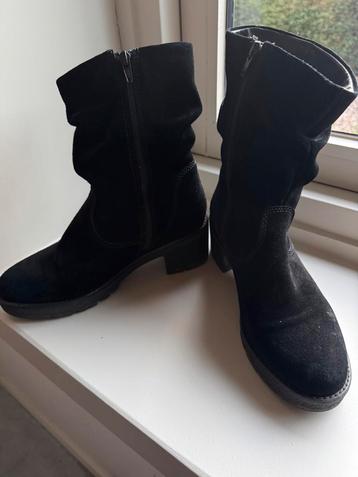Hush puppies zwarte suede laars 39 bont gevoerd als nieuw beschikbaar voor biedingen