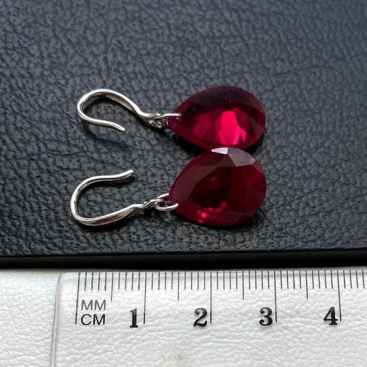 Oorbellen robijn zilver 925, Sieraden, Tassen en Uiterlijk, Oorbellen, Zo goed als nieuw, Hangers, Zilver, Rood, Met edelsteen