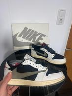 Air Jordan 1 Low Travis Scott ‘Olive’, Ophalen of Verzenden, Nieuw, Nike, Sneakers of Gympen