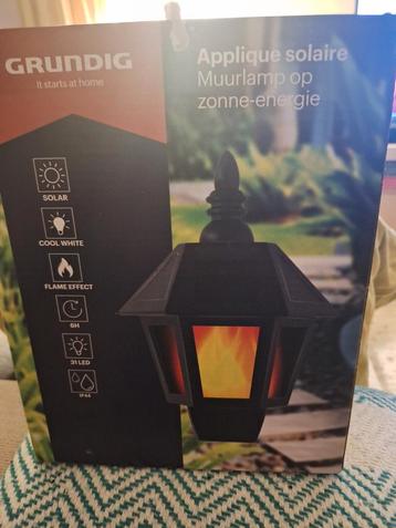 Nieuwe Grundig Muurlamp op Zonne-energie beschikbaar voor biedingen