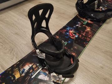 BURTON JOYSTICK 157 SNOWBOARD + BURTON MISSION EST BINDING M beschikbaar voor biedingen