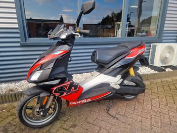 Nette aprilia sr bouwjaar 2010 met slechts 2805 km beschikbaar voor biedingen