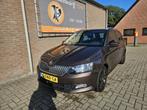 Skoda Fabia Combi 1.4 TDI Edition (bj 2015, automaat), Auto's, Skoda, Stof, Gebruikt, Euro 6, Bruin