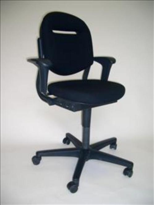 Ahrend 220  Refurbished  Bureaustoelen, Huis en Inrichting, Bureaustoelen, Gebruikt, Bureaustoel, Zwart, Ergonomisch, Ophalen