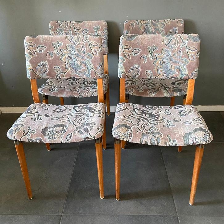 OPRUIMING Set Italiaans design Tecno stoelen Eugenio Gerli, Huis en Inrichting, Stoelen, Gebruikt, Vier, Hout, Metaal, Stof, Overige materialen