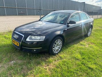 Audi A6 2.4 V6 130KW 2005 Zwart Technisch goed € 1500 beschikbaar voor biedingen