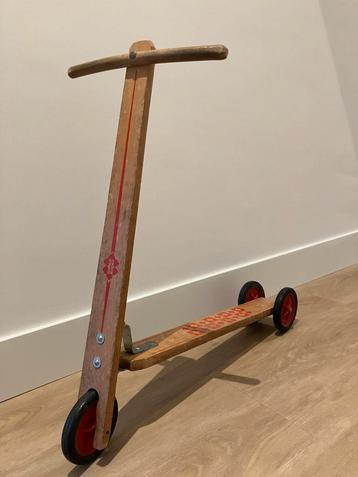 Vintage Houten Loopscooter beschikbaar voor biedingen