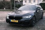BMW 5-Serie 520i 184pk Aut. 2020 Grijs M-Pakket Pano, 1998 cc, 2000 kg, Particulier, Zilver of Grijs