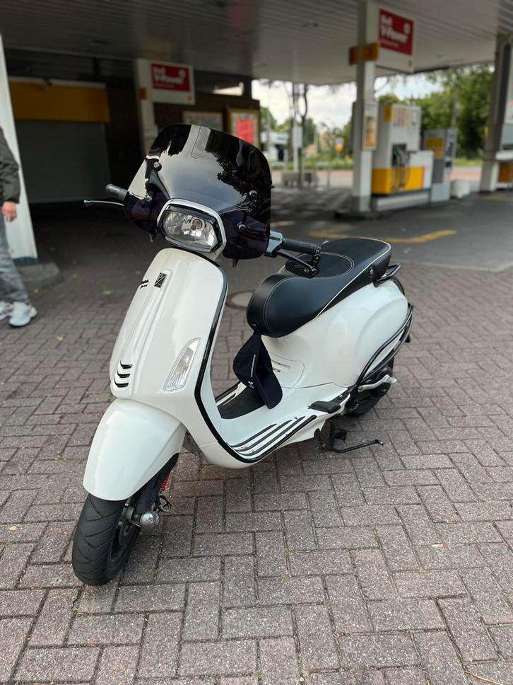 Vespa Sprint 4T 2V 2015 - 6200km - Optisch Mooi!, Fietsen en Brommers, Scooters | Vespa, Gebruikt, Overige modellen, Maximaal 45 km/u